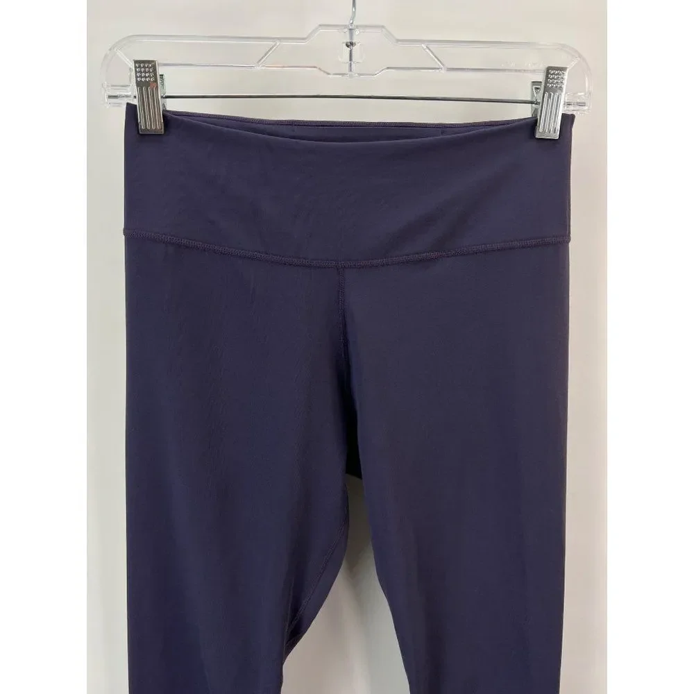 Nike Dri Fit Sz M Plum Purple Capri Leggings - Picture 2 of 6